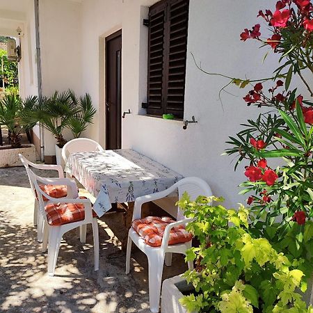 Apartment Slaven Vinisce ภายนอก รูปภาพ