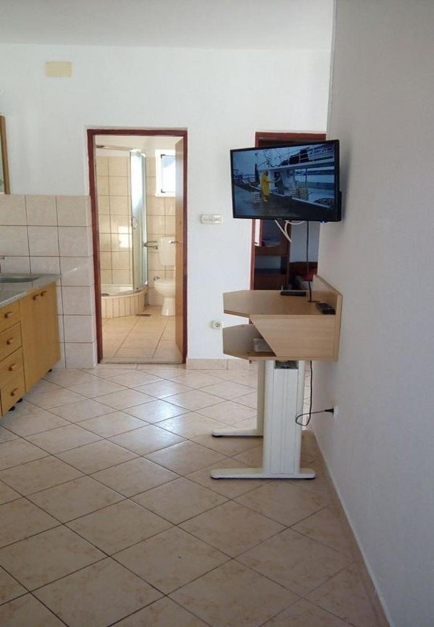 Apartment Slaven Vinisce ภายนอก รูปภาพ