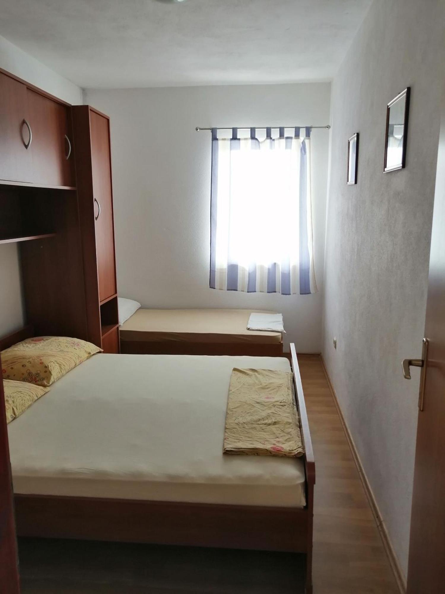 Apartment Slaven Vinisce ภายนอก รูปภาพ