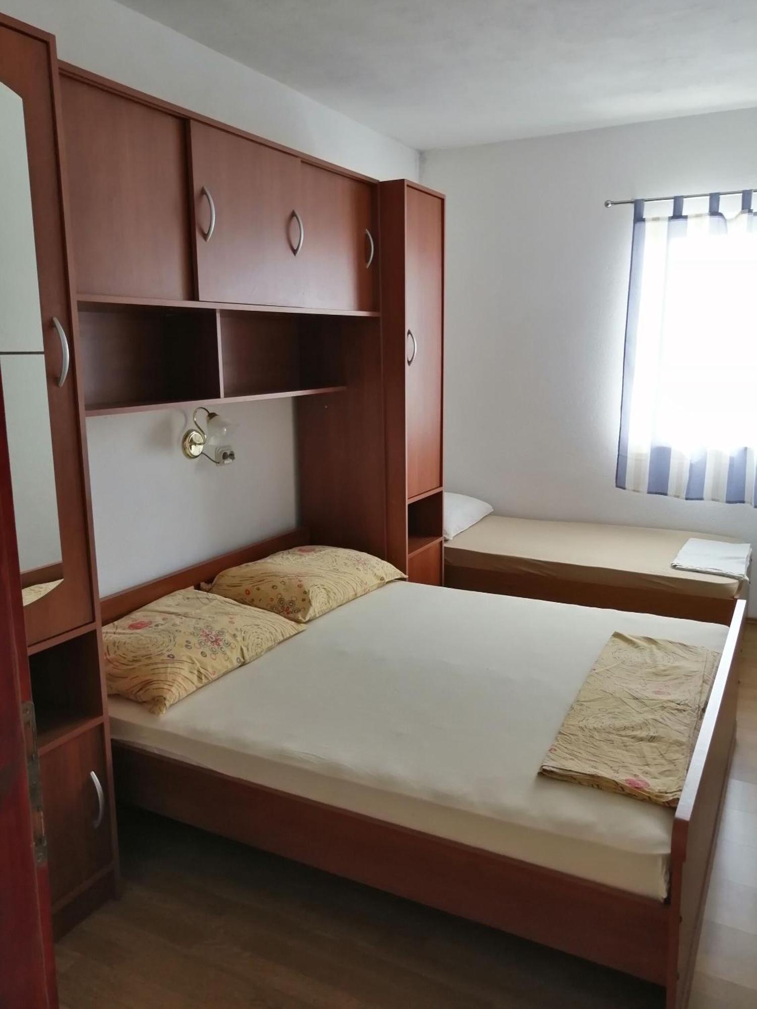 Apartment Slaven Vinisce ภายนอก รูปภาพ